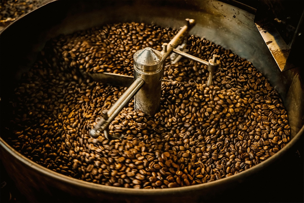 Coffee, beans, caffeine — MetaTrader 4 on iPhone/iPad: An In-Depth Look at Key Features